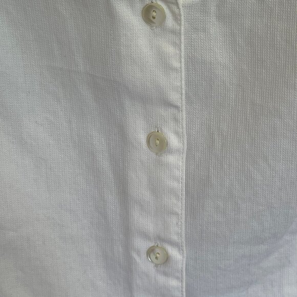 PRICED TO SELL - See Description for details — RARE sleeveless lace details top - Picture 4 of 5